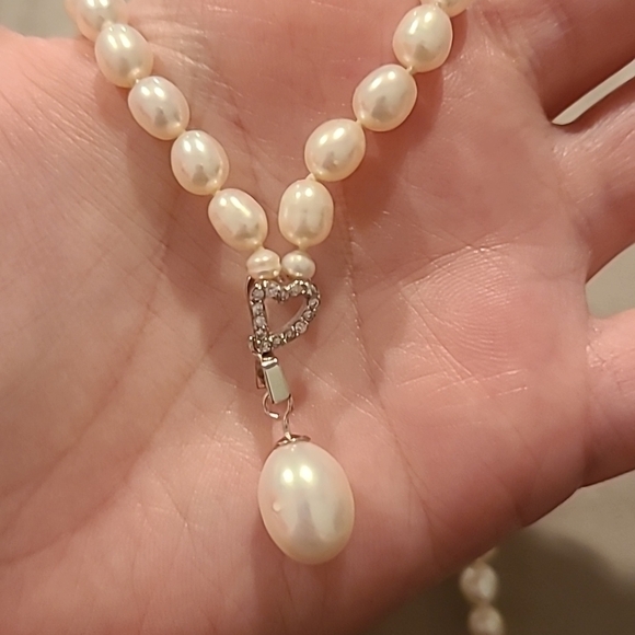 Girl Smiles Jewelry - Freshwater pearl necklace with cubic zirconia sterling silver